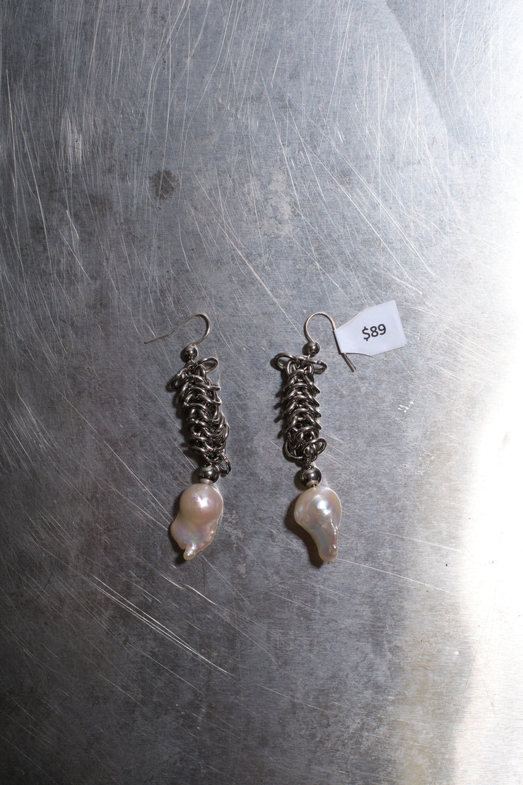 Baroque Pearl Box Chain Earrings - White - SEAPUNKS.XX