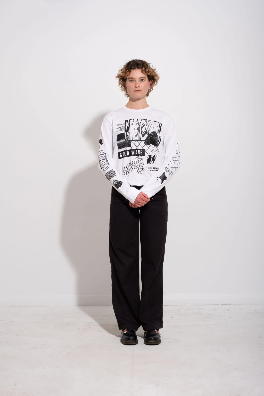 Gravel Beach L/S Tee (White) – COLD WAVE