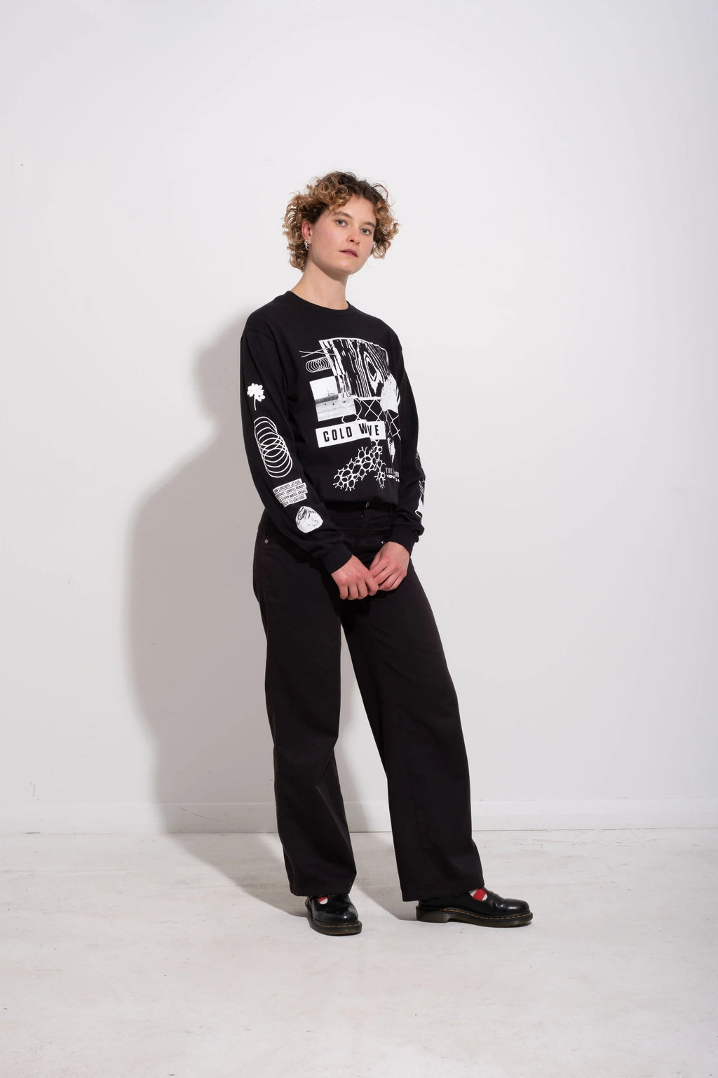 Gravel Beach L/S Tee (Black) – COLD WAVE