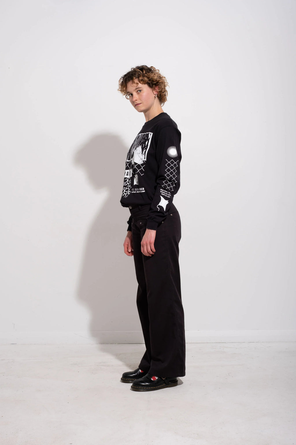 Gravel Beach L/S Tee (Black) – COLD WAVE