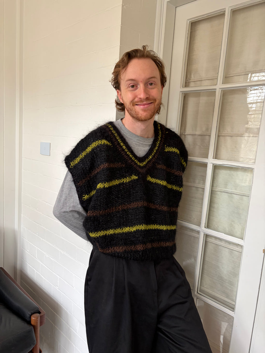 Liquorice Vest - Black - ITCHY KNITS
