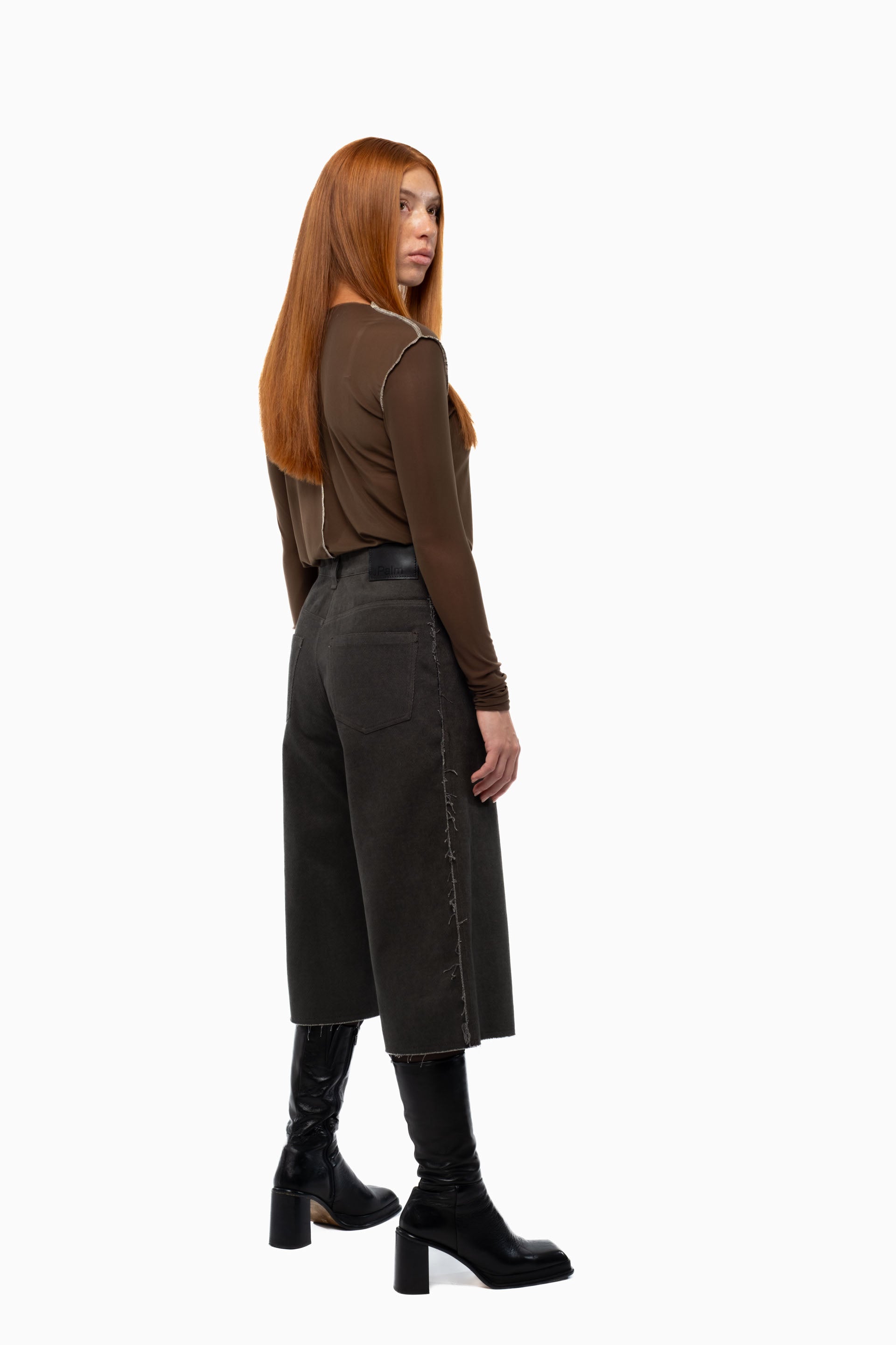 UTILITY SHORTS - Walnut