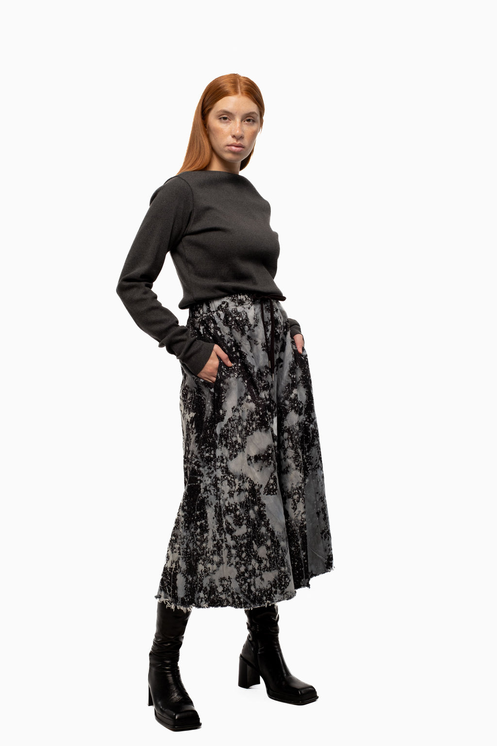 SERVICE SKIRT - Ash Bleach