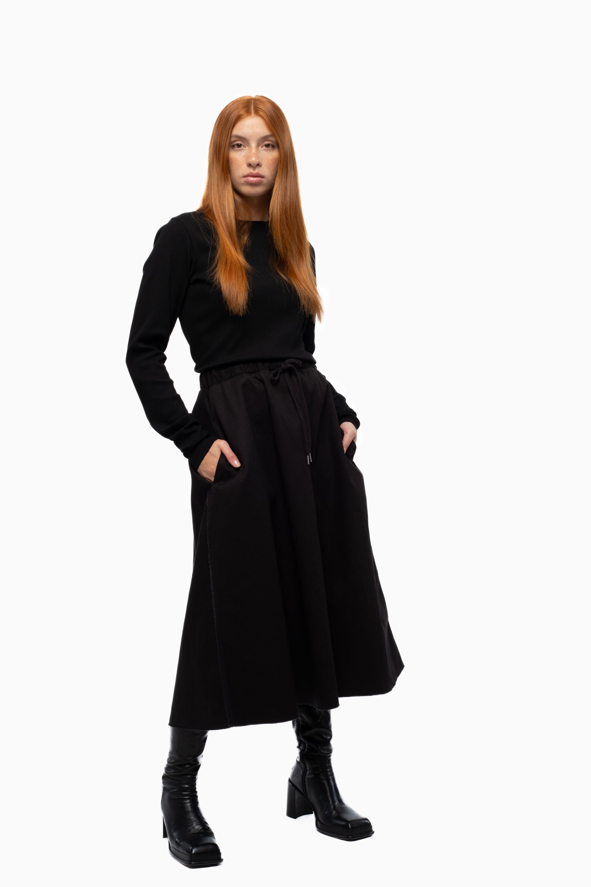 SERVICE SKIRT - Onyx