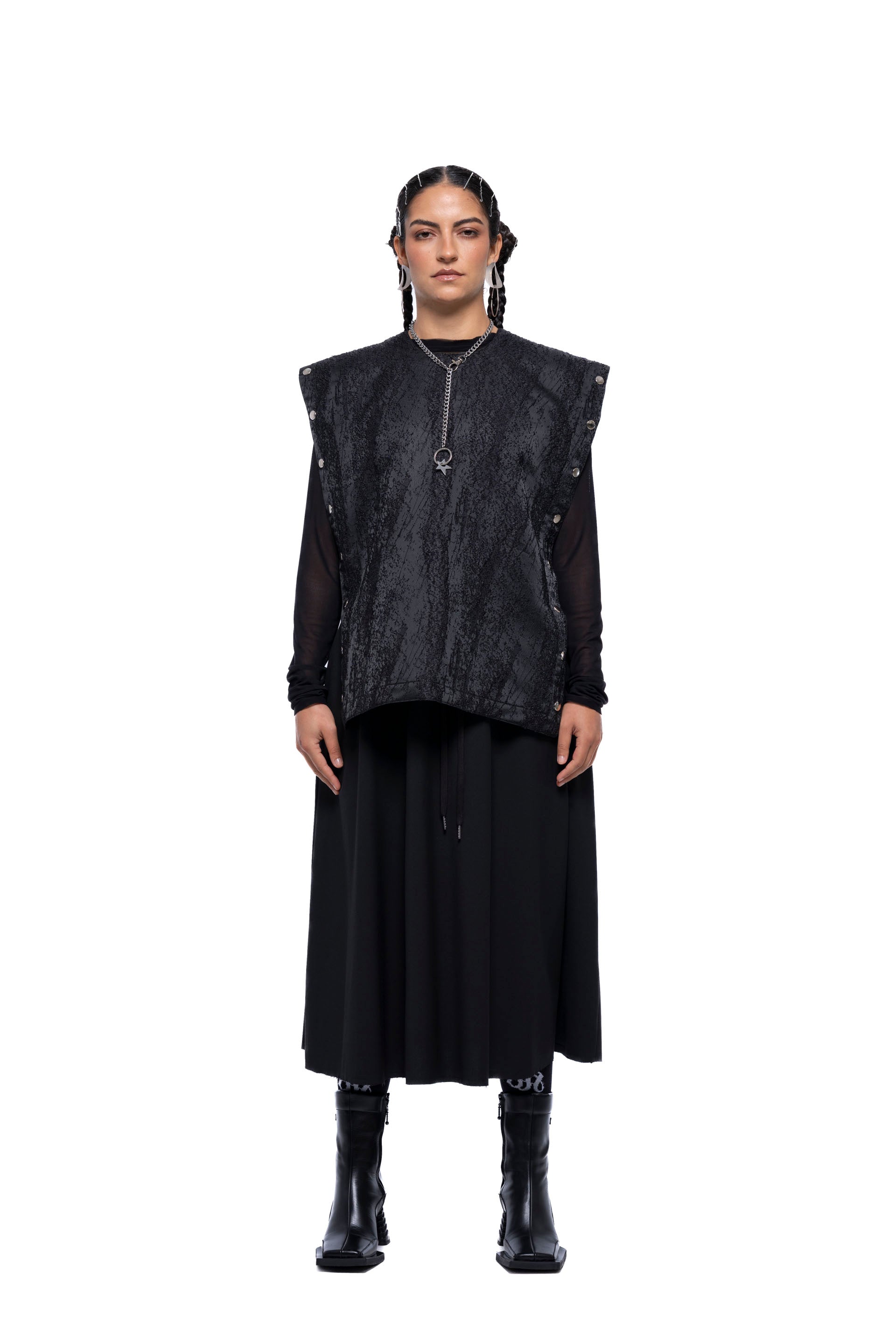 SERVICE VEST - Tar (Preorder)