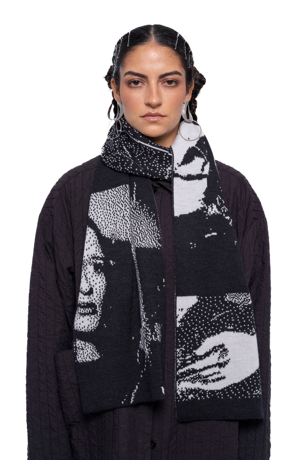 SLOW FORM SCARF – Black/ Off White (Preorder)
