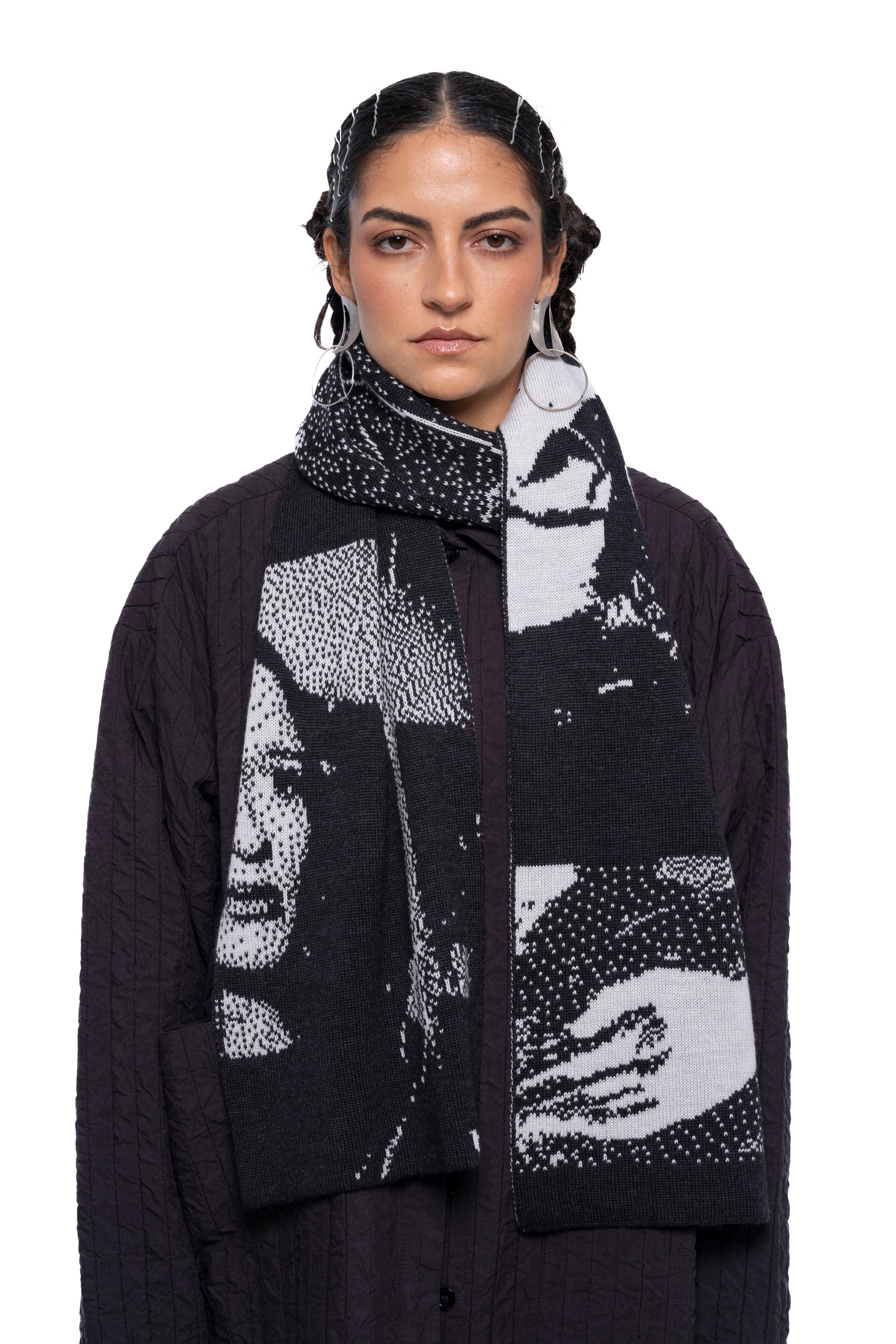 SLOW FORM SCARF – Black/ Off White (Preorder)