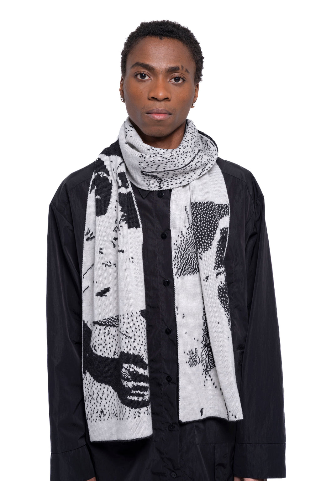 SLOW FORM SCARF – Black/ Off White (Preorder)