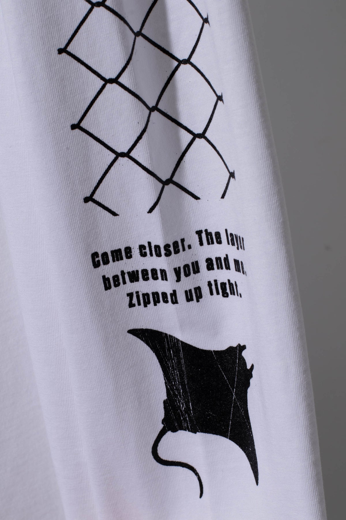 Gravel Beach L/S Tee (White) – COLD WAVE