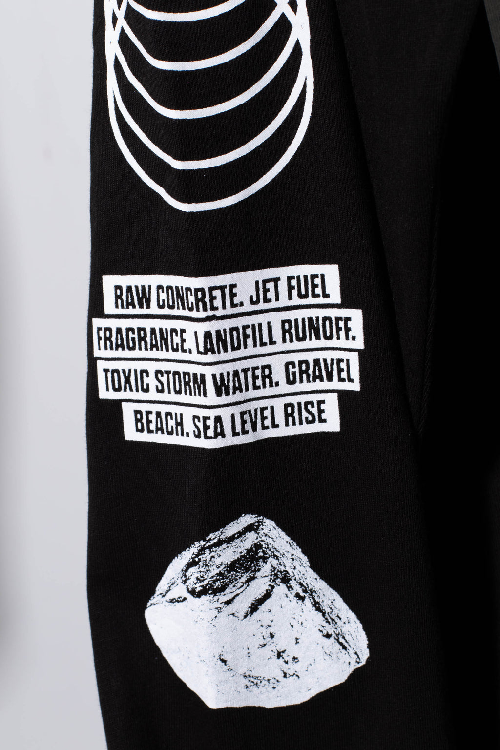 Gravel Beach L/S Tee (Black) – COLD WAVE