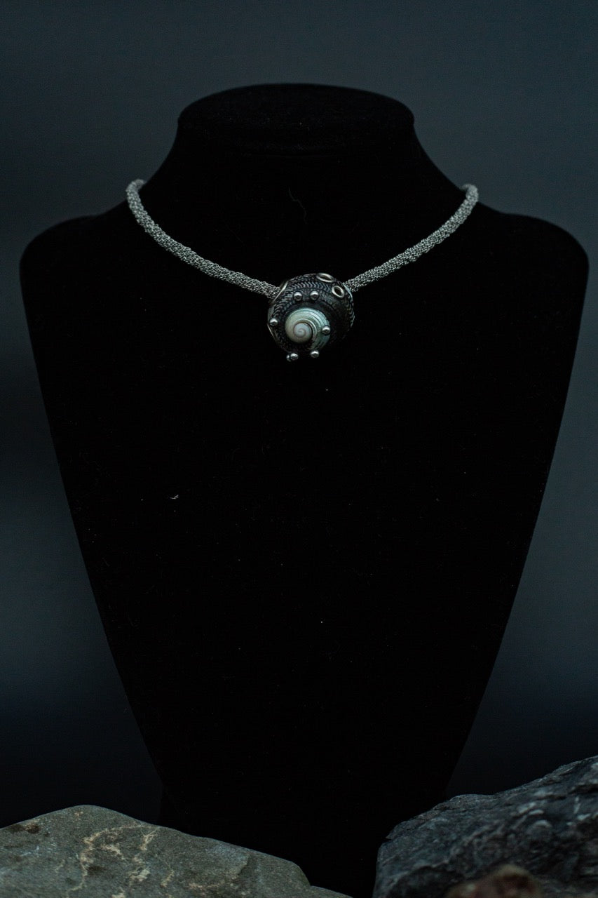 Scorched Monodont Pendant Choker [S3] - SEAPUNKS.XX